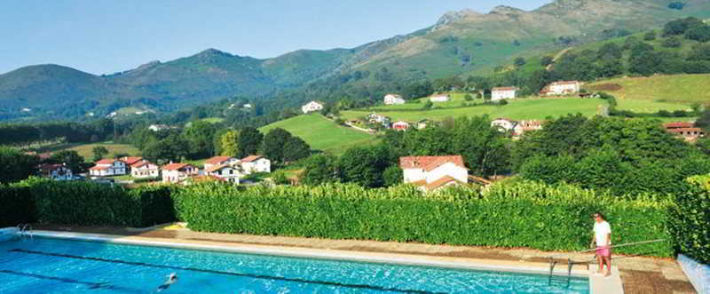 Vvf Pays Basque La Rhune 3* Sare